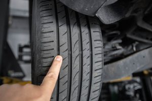 Bagaimana Cara Memilih Ban Mobil Yang Tepat