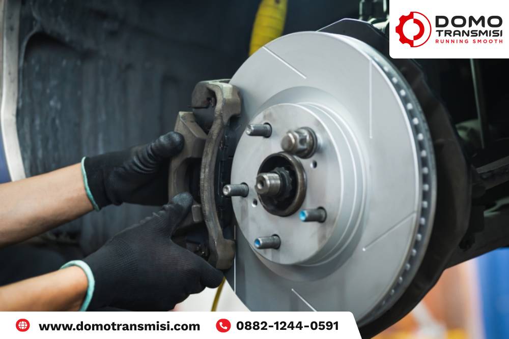 Ini Dia 8 Tips Mengatasi Rem Mobil Blong - Domotransmisi.com Bagaimana Cara Mengatasi Rem Mobil Blong